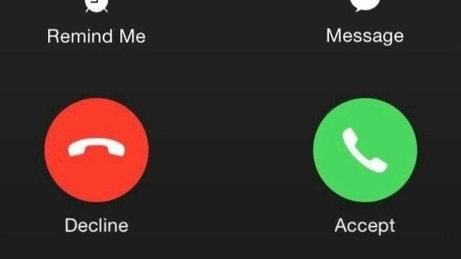 şu an telefonun çalsa arayan kim olsun isterdiniz🙄 ?