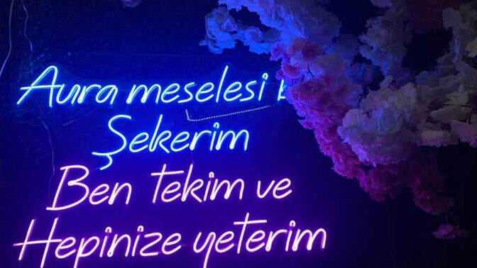 Yalnızlığın konforu mu, yoksa aşkın kaosu mu insanı daha çok büyütür?