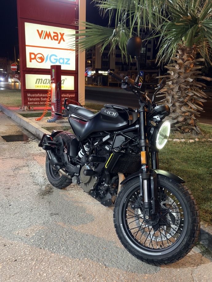 Kankalarım nihayet motor aldım tipi nasıl çirkin mi ben çirkin seviyorum bu arada 😬?