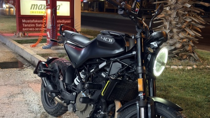 Kankalarım nihayet motor aldım tipi nasıl çirkin mi ben çirkin seviyorum bu arada 😬?