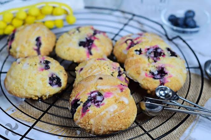 Limonlu ve yaban mersinli beyaz çikolatalı cookie denemeyen var mı?