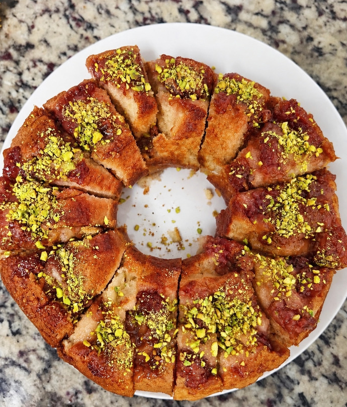 Hiç çilek soslu (reçelli) kek yediniz mi?