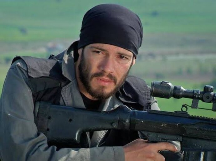 Sungurlar Şahin bulut mi Emir mete mi hangisini seviyor siniz?