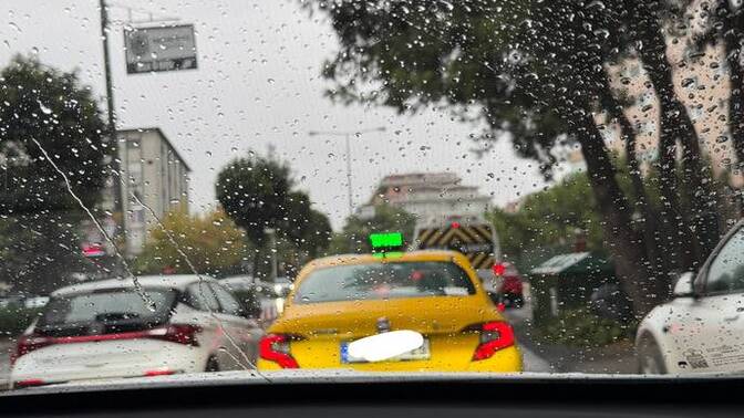 Sabah sabah bu yağmur şaka mı?