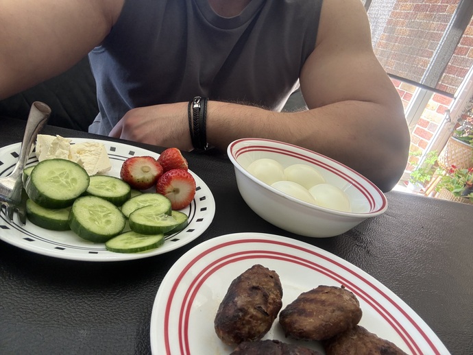 Kahvaltıda ne yersiniz?