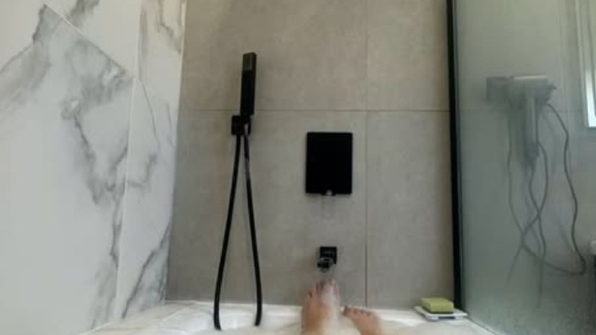 Duşta keyif yapan var mı?