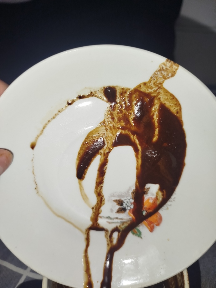 Kahve falı bakar mısınız, falıma detaylı yorum yapabilecek var mı?