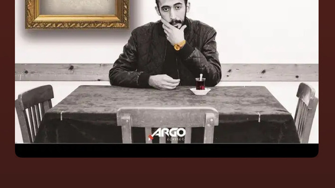 Bu saatte şarkı dinleyen var mı?
