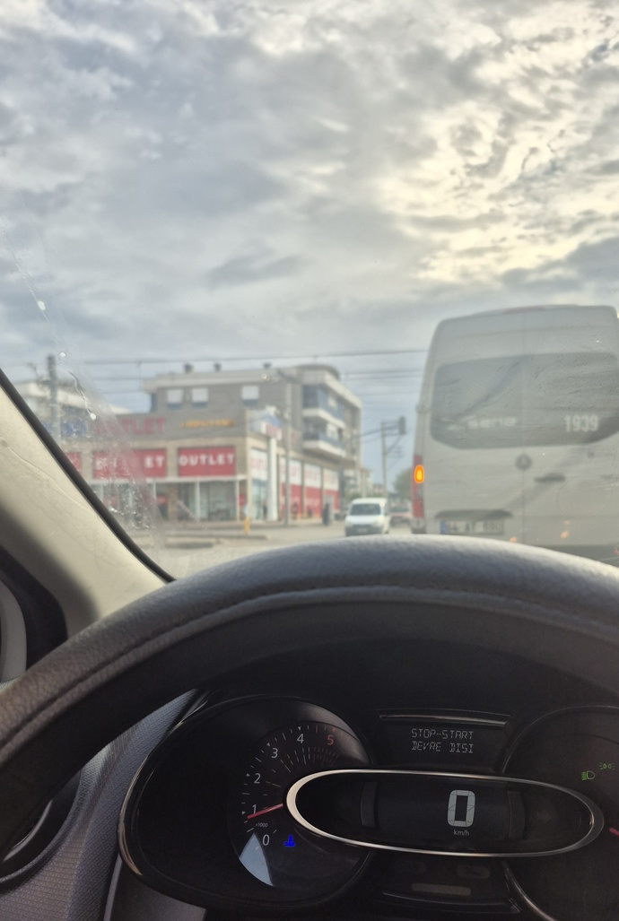 Bu saatte neden kalktiniz nereye gidiyosunuz?