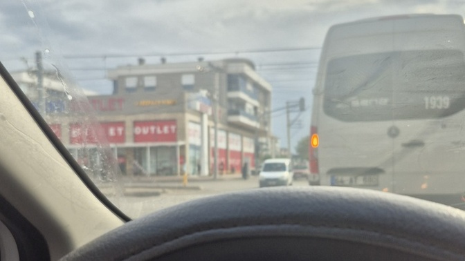 Bu saatte neden kalktiniz nereye gidiyosunuz?