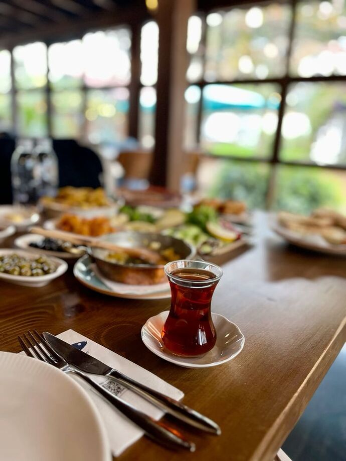 Çaysız kahvaltı olur mu?
