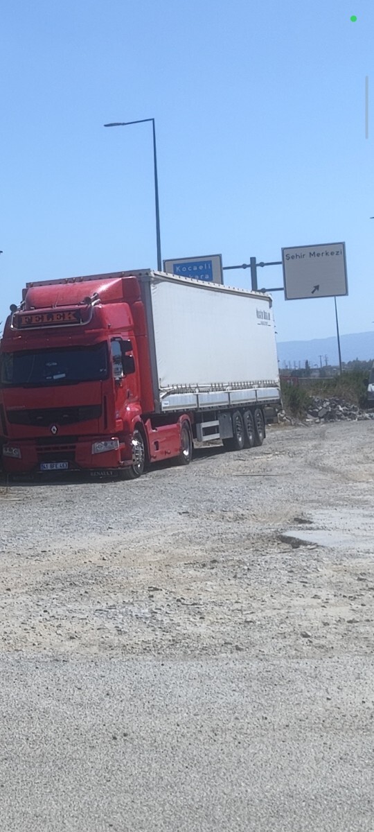 42 tona hukmediyorsun 50 kiloluk kadın ezip geçiyor napcaz 😬?
