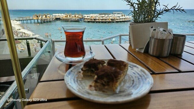 Tatilde baklava ve çaya asla hayır demem?