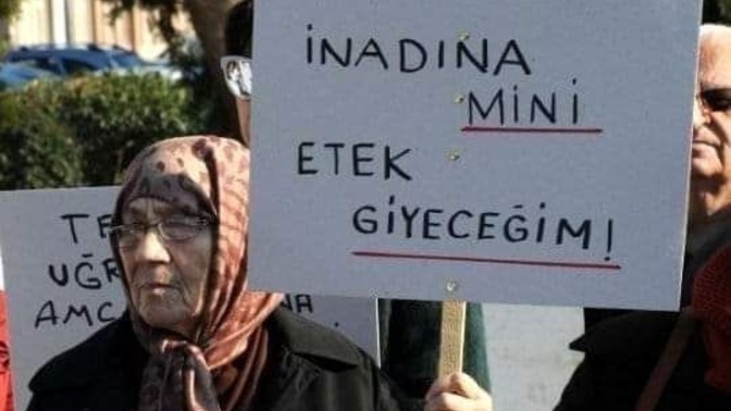 Sevgilinizin dekolteli giyinmesine ne kadar tahammül edebilirsiniz?