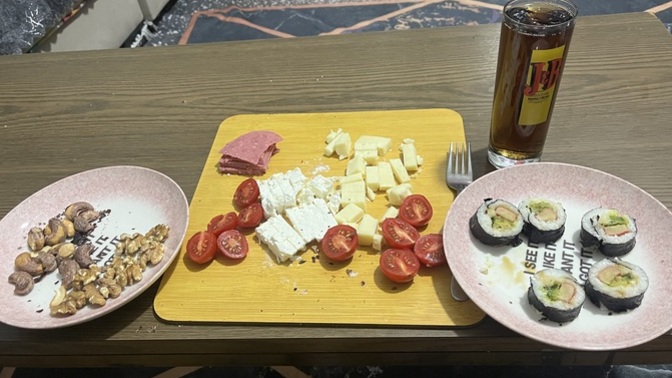 Fakirin votka masası böyle olunca sizce davet etsem gelir misiniz?