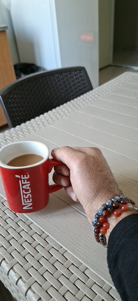 Gunaydın arkadaşlar kahveler içildi mi, sabah kahvesi içmeden uyanabiliyor musunuz?