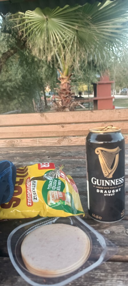 şu an kimi, neyi düşünüyorsun?