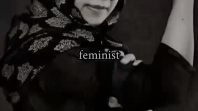 Bir kadının feminist olmaktan başka şansı olduğunu düşünmüyorum ve böyle kadınlarında haklarını aramaya hakkı yoktur 🥴🙄?