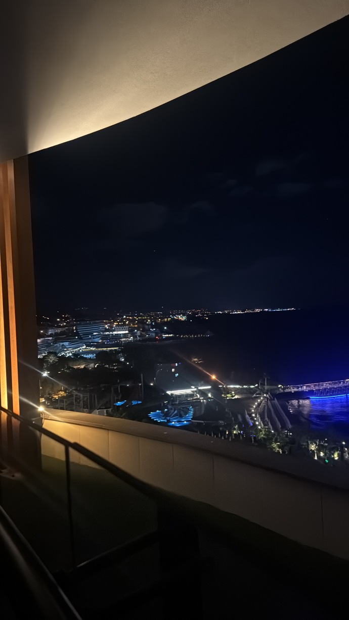 Güzel manzaralı bir yerde yalnız tavla oynamak istemiyorum, gelip eşlik eder misiniz?
