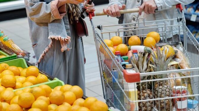 Markete tek ürün almaya gidince sepeti gereksiz şeylerle dolduruyor musunuz?
