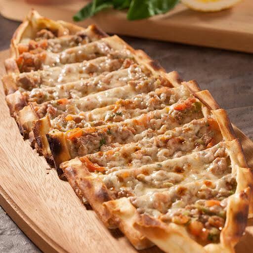 Kuş başı ve kaşarlı pide sever misin yanında içecek ne tercih edersin?