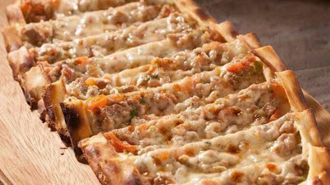 Kuş başı ve kaşarlı pide sever misin yanında içecek ne tercih edersin?