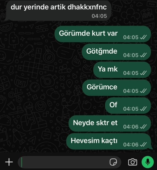 Klavye yazarken sürekli beni mi sabote ediyor yoksa sorun bende mi?