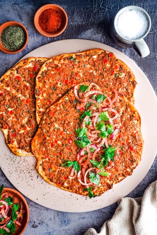 Bir oturuşta kaç tane lahmacun yiyebilirsiniz?