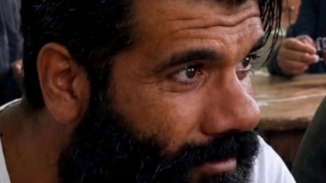 Aşırı yakışıklı ve maskülen değilmi?
