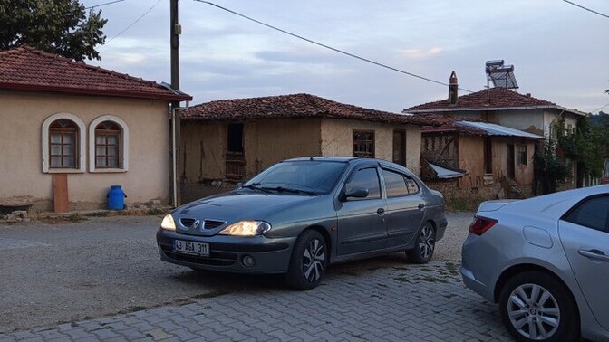 Eski araçlardan en beğendiğiniz hangisi?