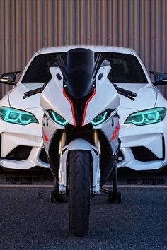 Araba Mı Motorsıklet mi Sizin İçin Hangisi?