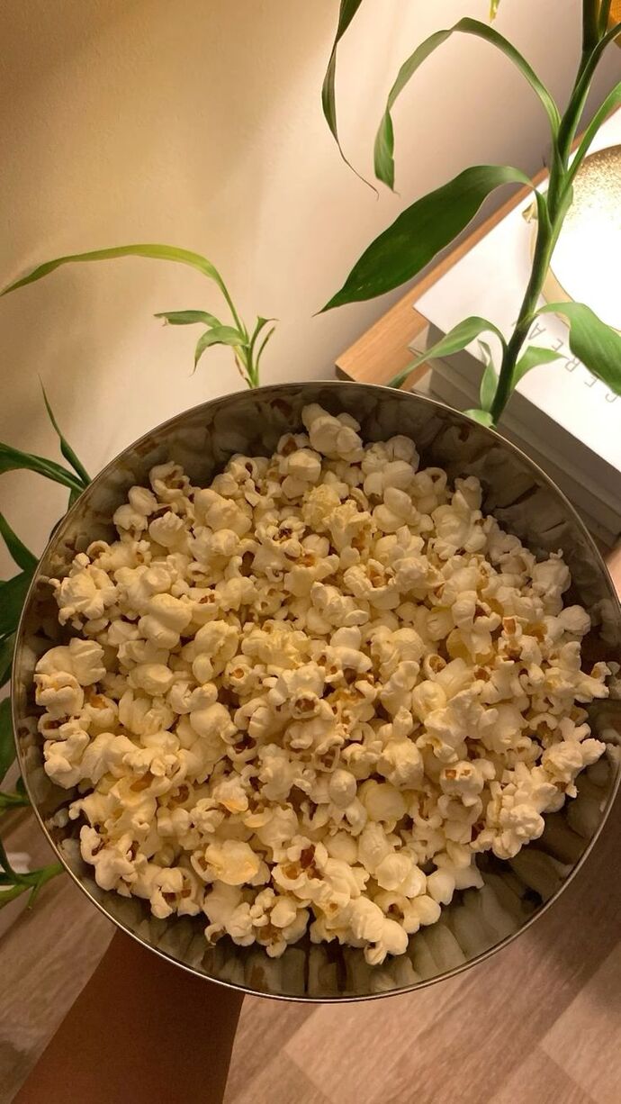 Gece patlamış mısır yemek güzel olur mu?