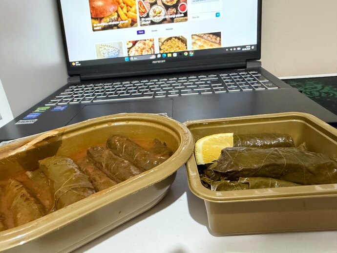 Türk mutfağının favorisi yaprak sarmasıymış. Etli mi, etsiz mi olmalı?