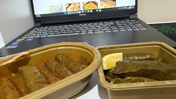 Türk mutfağının favorisi yaprak sarmasıymış. Etli mi, etsiz mi olmalı?