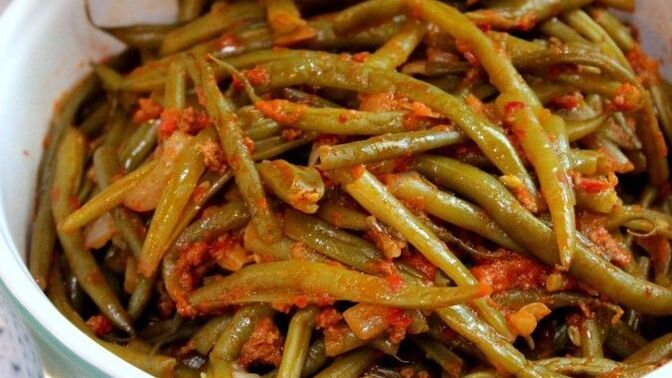 Taze fasulye nasıl daha lezzetli olur, zeytinyağlı mı etli mi pişirmeli?