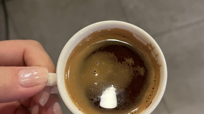 Siteden kime sabah kahvesi ısmarlarsınız?