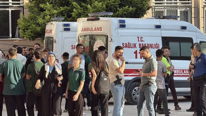 Manisa Turgutlu'da bir öğrenci tüfekle 8 kişiyi yaralamış. Okullarda neler oluyor?