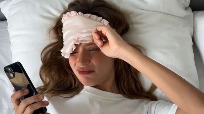 Sevgiliniz sosyal medya da karşı cinsin fotoğraflarını beğenebilir mi?