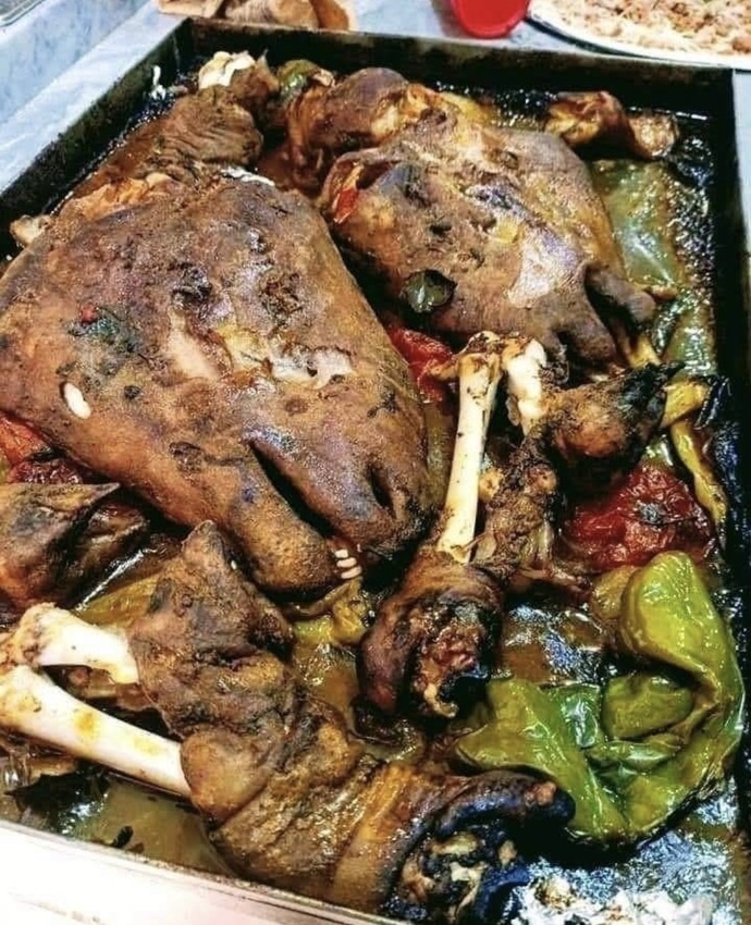 Fırında kuzu kelle yer misin?