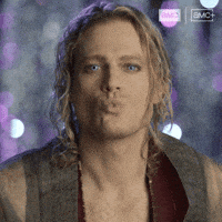 Bu yeni gay Lestat 😒