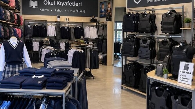 Okula giden çocukların güvenliği için gerçekten çelik yelek mi takmak zorundayız?