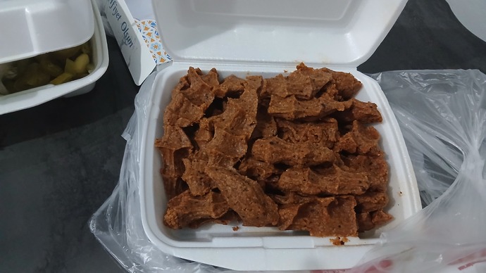Tek başınıza bu kadar çiğ köfteyi yiyebilir misiniz?