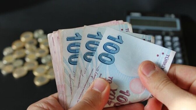 Erkekler mi maaşını daha çabuk bitirir, kadınlar mı?