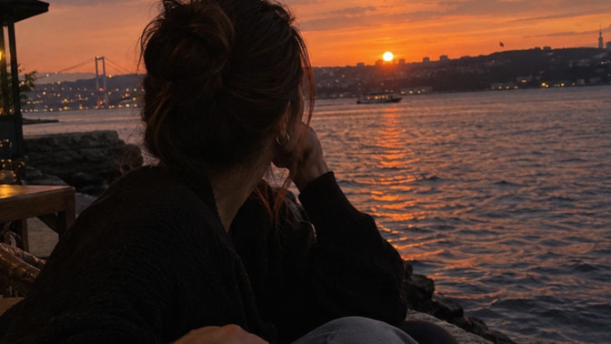 Sizce aşk zamanla mı oluşur, ilk anda mı?