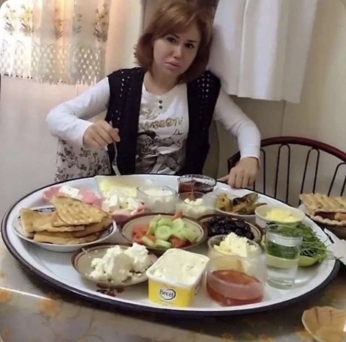 Gece atıştırmayı sevenler burada mı? Favori gece atıştırmalığınız ne?