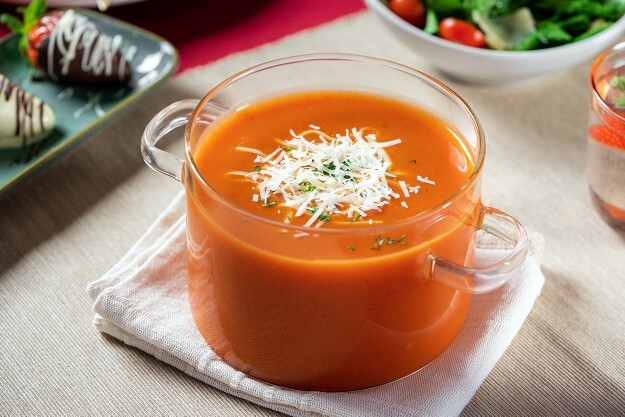 Domates çorbasına kaşar peyniri ekler misiniz?