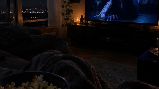 Gece tek başınıza korku filmi izleyebilir misiniz?