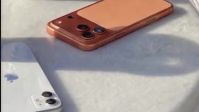 Fotoğraf çekinirken siz de telefonunuzu ters çevirir misiniz?