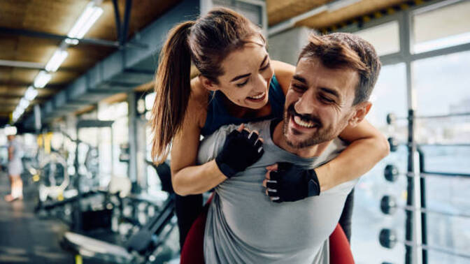 Sevgiliniz spor salonunda karşı cinsle çalışsa kıskanır mısınız?