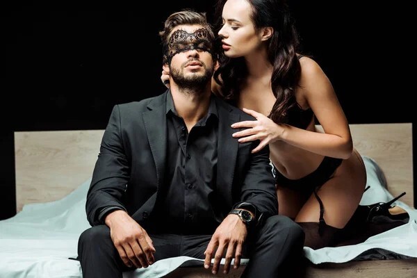 Pazartesi sendromu ile mi pazartesi libidosu ile mi uğraşmak daha zor?